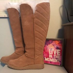 Rosalind Size 9 Suede/Shearling Knee High Uggs